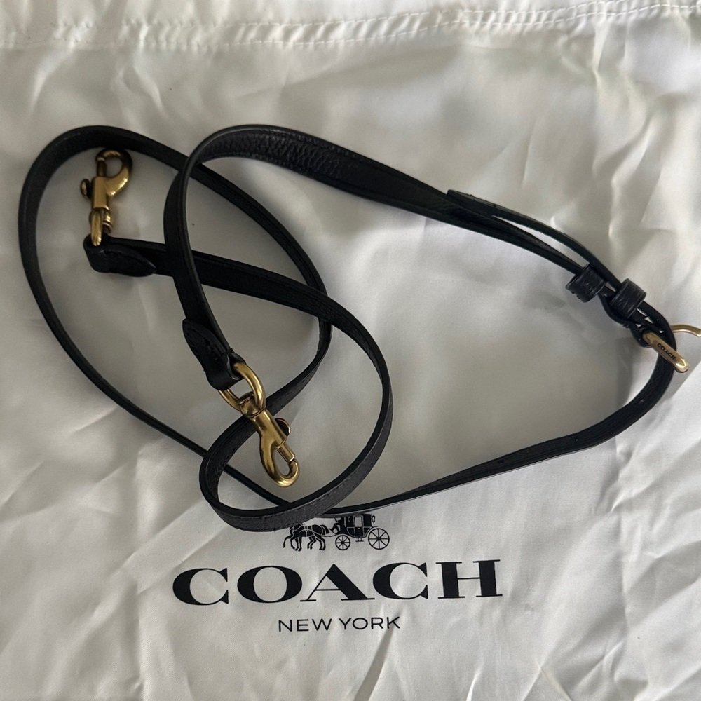 Coach NY- Black Leather Handbag- measurements 9 H x 11 W - Picture 7 of 9